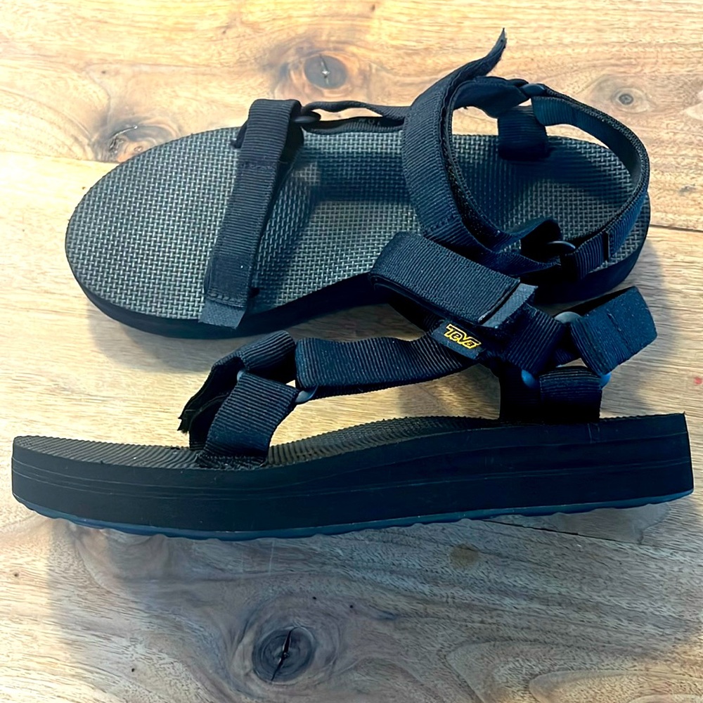 Women’s TEVA Universal Midform Velcro Sandals